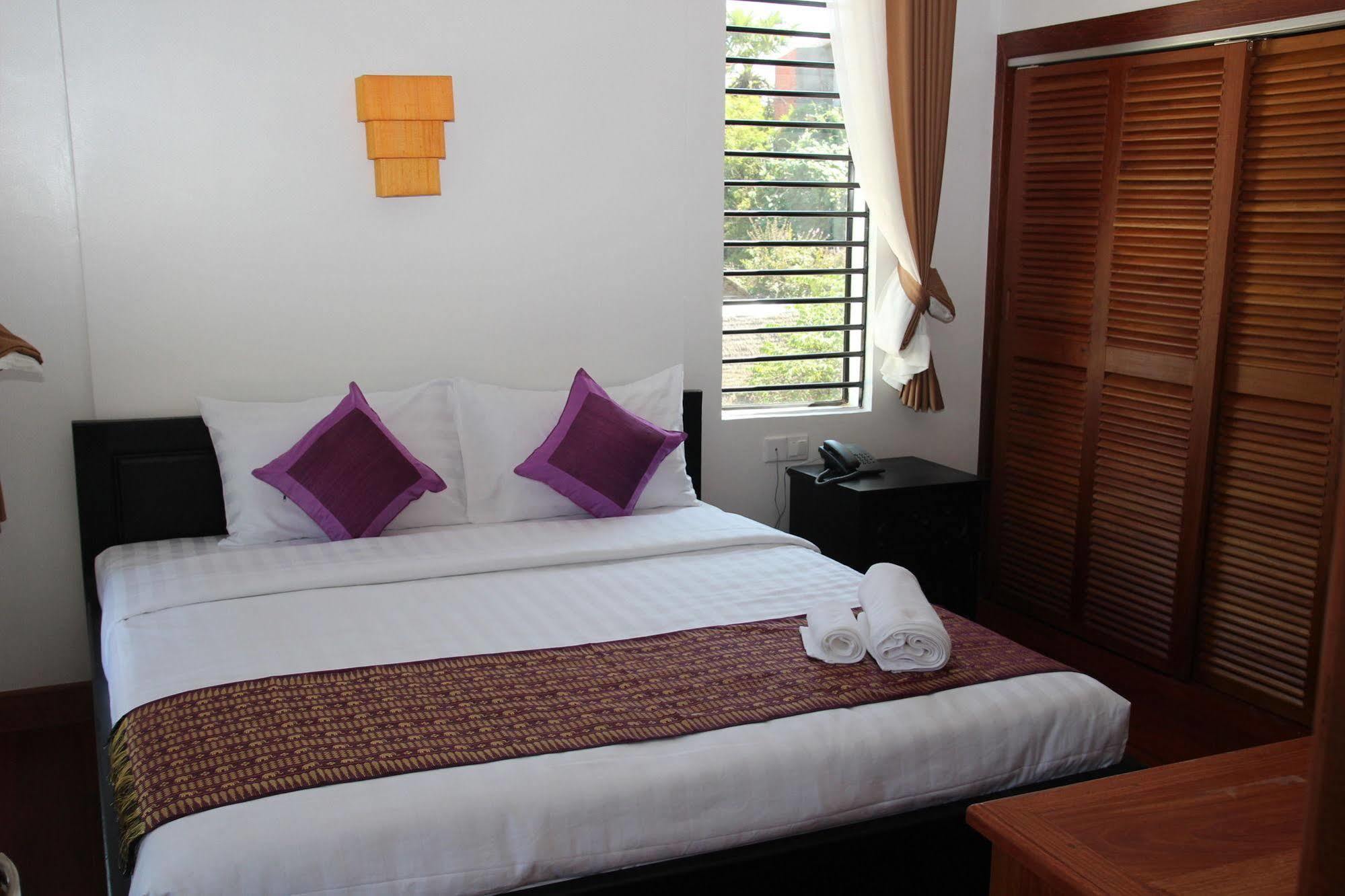 Baan Soksan Hotel Siem Reap Bagian luar foto